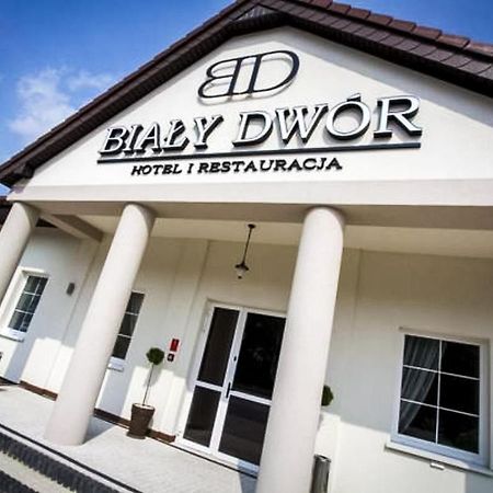 Bialy Dwor Bed & Breakfast Rychwal Eksteriør bilde